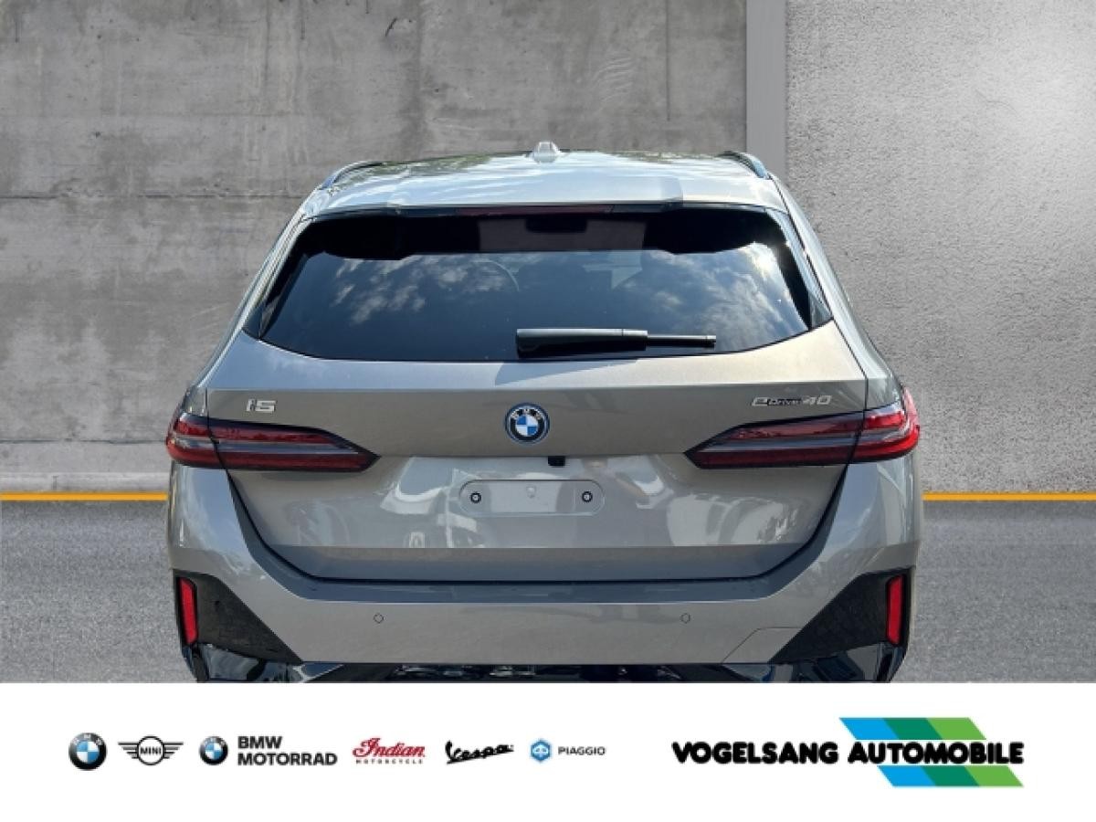 BMW i5 Baureihe Touring (G61E)
