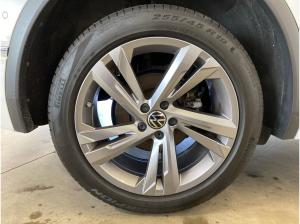 Volkswagen Tiguan 2.0 TDI R-Line 4M*IQ.LIGHT*AHK*Area View*