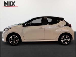 Toyota Yaris 1.5 Hybrid Black & White ADAP. TEMPOMAT SHZ KLIMA KAMERA