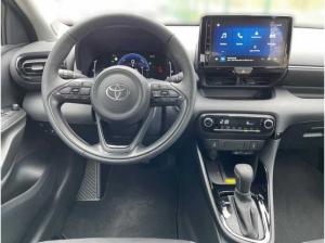 Toyota Yaris 1.5 Hybrid Black & White ADAP. TEMPOMAT SHZ KLIMA KAMERA