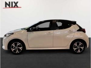 Toyota Yaris 1.5 Hybrid Black & White ADAP. TEMPOMAT KAMERA SHZ KLIMA