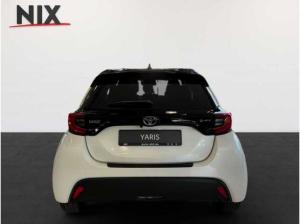 Toyota Yaris 1.5 Hybrid Black & White ADAP. TEMPOMAT KAMERA SHZ KLIMA