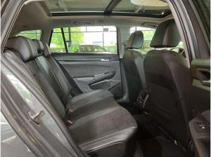 Volkswagen Golf Variant Style 1,5l eTSI DSG Pano Kamera Head up Display