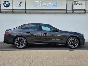 BMW i5 xDrive40 M Sportpaket Panorama Klimaaut.
