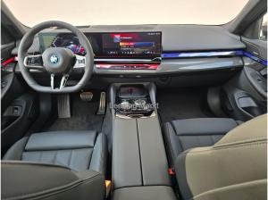BMW i5 xDrive40 M Sportpaket Panorama Klimaaut.