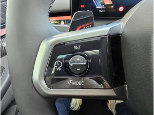 BMW i5 xDrive40 M Sportpaket Panorama Klimaaut.