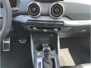 Audi Q2 35 TDI S-LINE exkl. für Menschen mit Behind. / Fahrschulen, DMB, usw.