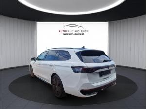 Volkswagen Passat R-Line Signature*Sitzklima*AHK*Pano*HuD*Harman Kardon