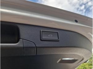 Volkswagen Passat R-Line Signature*Sitzklima*AHK*Pano*HuD*Harman Kardon