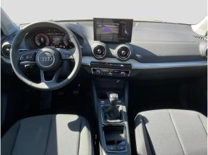 Audi Q2 30 TFSI advanced Matrix Sitzhzg Einparkh