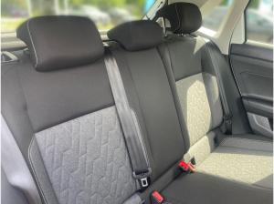 Volkswagen Polo Move 1.0 TSI Navi SHZ PDC LED