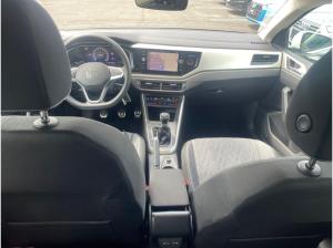 Volkswagen Polo Move 1.0 TSI Navi SHZ PDC LED