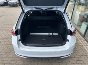 Skoda Octavia Com. 2.0 TDI DSG Selection +ACC+AHK+NAVI+SHZ+RFK