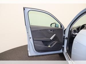 Audi Q2 35 TDI . Matrix Navi ACC AHK