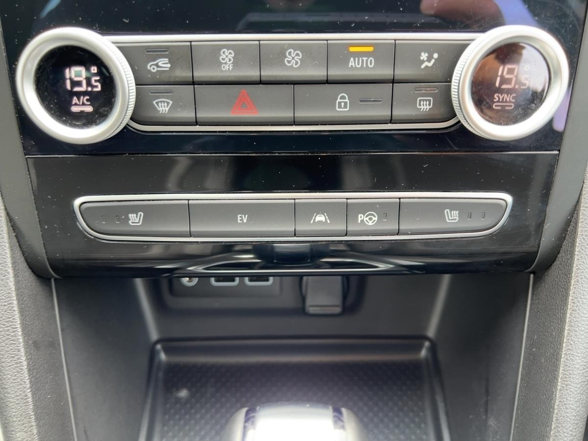 Renault Megane IV 1.6 E-TECH Plug-in 160 Grandtour Inten