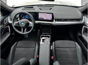 BMW iX1 xDrive30 U11 XE2 M Sportpaket Head-Up DAB