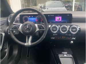 Mercedes-Benz CLA 200 SB Progressive Multibeam Pano AHK 360°-K