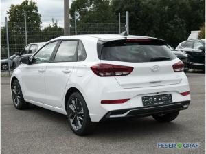 Hyundai i30 ADVANTAGE NAVI SHZ LHZ CARPLAY ALU KAMERA