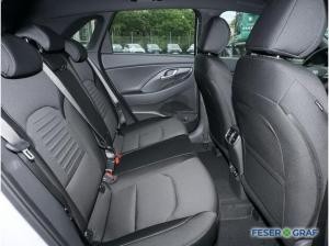 Hyundai i30 ADVANTAGE DCT NAVI CAM LED SHZ LHZ CARPLAY