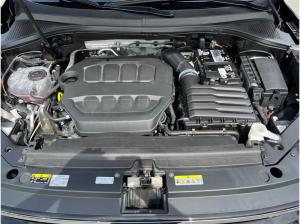 Volkswagen Tiguan Allspace R-Line 2.0TSI 4M DSG / Pano, AHK