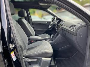 Volkswagen Tiguan Allspace R-Line 2.0TSI 4M DSG / Pano, AHK
