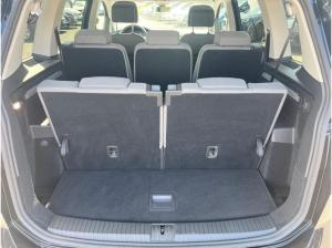 Volkswagen Touran Comfortline 1.5TSI DSG/ 7-Sitze, AHK, RFK