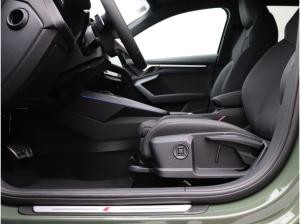 Audi A3 Sportback S-Line 40TFSIe S-tronic / Navi, LED