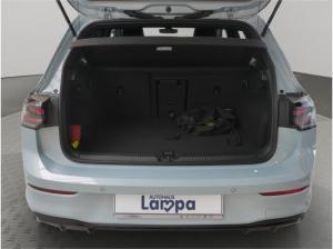 Volkswagen Golf VIII GTE 1.5 eHybrid DSG AHK,NAV,RFK,SHZ,Matrix-LED