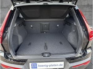 Volvo XC40 B3 2WD Plus Black Edition (EURO 6e) Klima