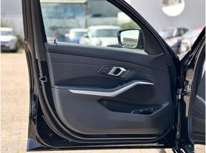 BMW 330 330e Limousine M Sportpaket DAB LED RFK Shz PDC