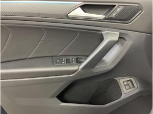 Volkswagen Tiguan 1.4 eHybrid R-Line AHK Pano Matrix LM 19" ACC Navi