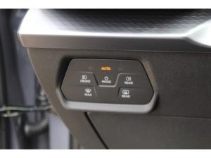 Cupra Leon Sportstourer 2.0 TSI DSG 4Drive VZ PANO AHK DCC SHZ GRA 19