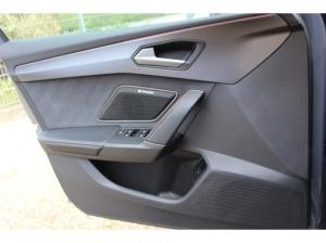 Cupra Leon Sportstourer 2.0 TSI DSG 4Drive VZ PANO AHK DCC SHZ GRA 19