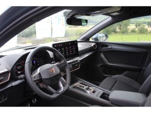 Cupra Leon 1.5 TSI DSG e-Hybrid KAMERA ACC APP CONNECT GRA 18