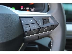 Seat Arona 1.0 TSI DSG Road Edition NAVI LED KAMERA SHZ GRA DAB 17