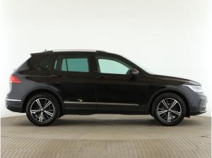 Volkswagen Tiguan 1.5 TSI Active *Pano*LED*RFK*Navi*AppleCar*