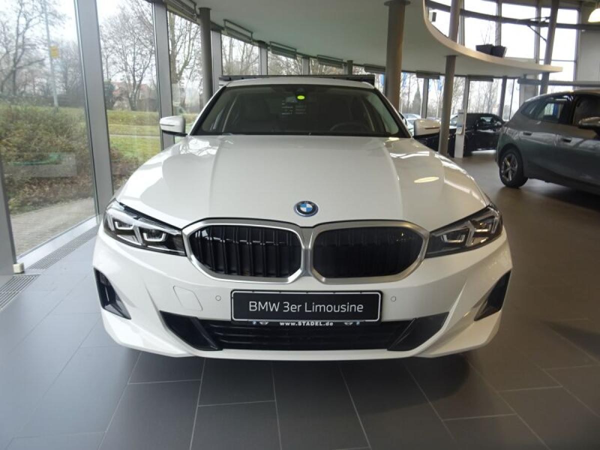 BMW 330 e Limousine ab Lager! 0,5% Versteuerung!