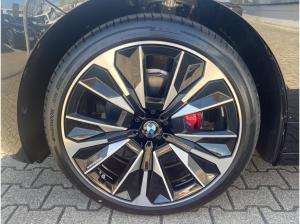 BMW ix iX xDrive60 🔥600km Reichweite /Neues Modell ✅ Autobahnassistent+Wärmekomfort Paket+ Innovationspaket
