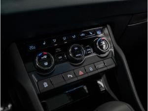 Skoda Karoq Sportline 2.0 TSI DSG 4x4 ACC Pano SpurH