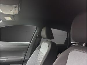 Volkswagen Taigo R-Line 1.5 TSI OPF DSG AHK, IQDrive,BlackStyle, RFK