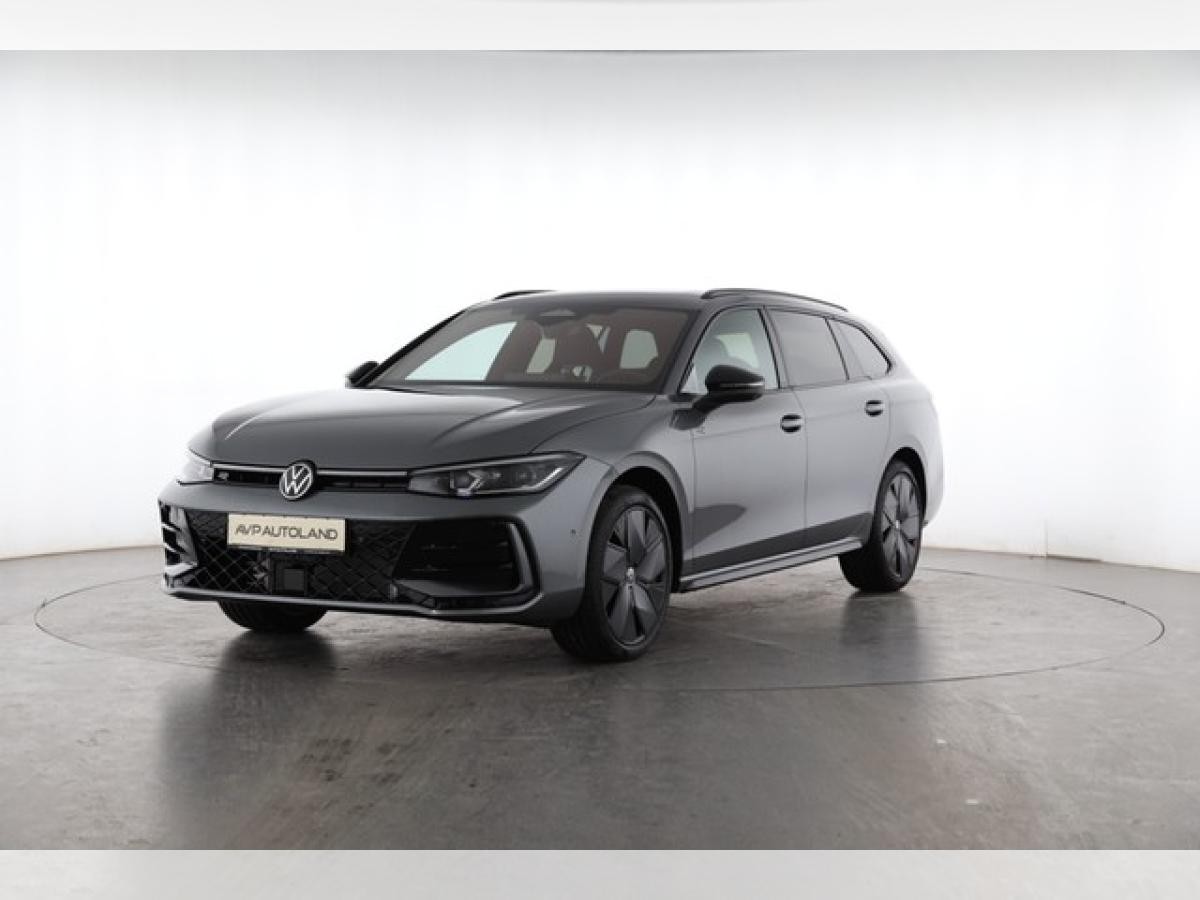 Volkswagen Passat 2.0 TDI DSG 4MOTION - R-Line BlackStyle-Pano-DiscoverPro-HarmanKardon-Standheizung