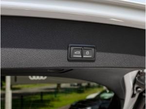 Audi Q2 35 TFSI 	 2 x S line ACC Matrix Pano AHK virtual LM19