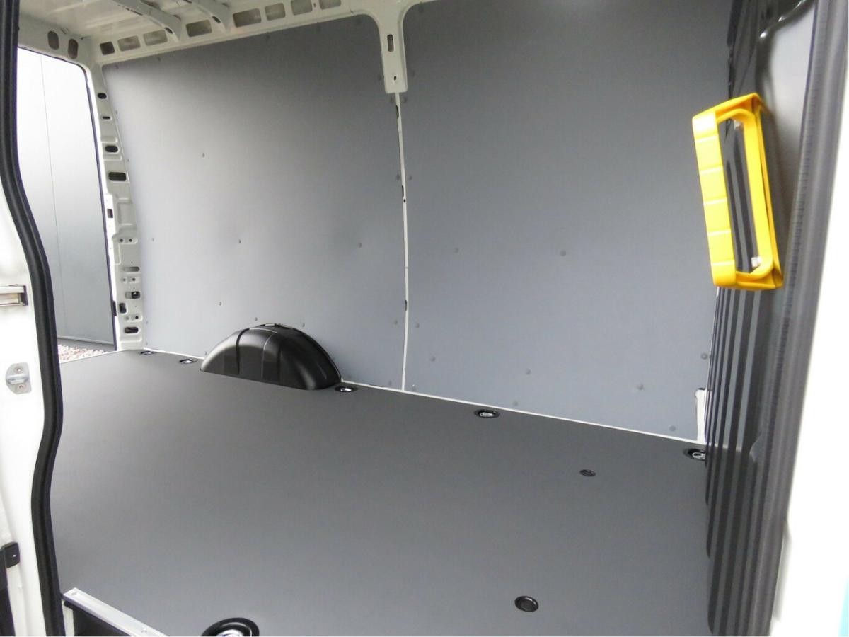 Iveco Daily 35S14EV / 3 5 t Anhängelast