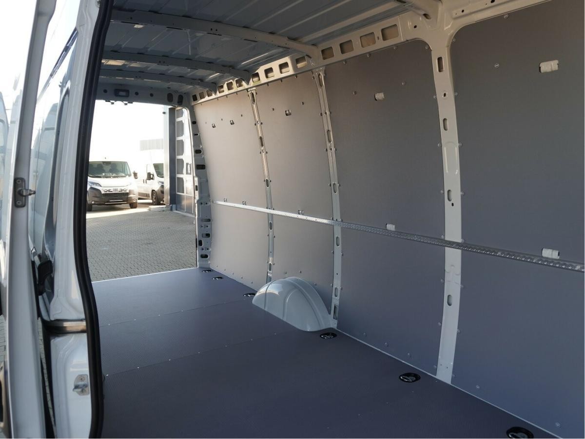 Iveco Daily 35S16A8V / Modelljahr 2024