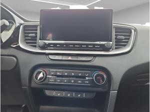 Kia Ceed 1,5 T-GDI DCT Vision Klimaaut ACC Navi SHZ