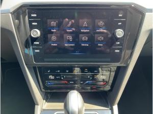 Volkswagen Passat Variant 1.5 TSI Business DSG Navi LED Shz