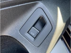 Volkswagen Passat Variant 1.5 TSI Business DSG Navi LED Shz