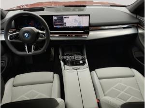 BMW i5 xDrive40 Touring M Sport / NP= 99.150,- / AHK