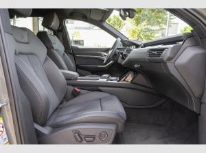 Audi Q8 Sportback 55 S line/Black+/Matrix/AHK/HuD/360°