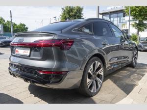 Audi Q8 Sportback 55 S line/Black+/Matrix/Pano/360°/HuD/22kW/22Zoll